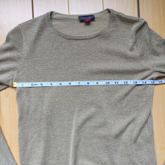 Vince Camuto Bell Flared Cuff Sleeve Glittery Top - Picture 5 of 7